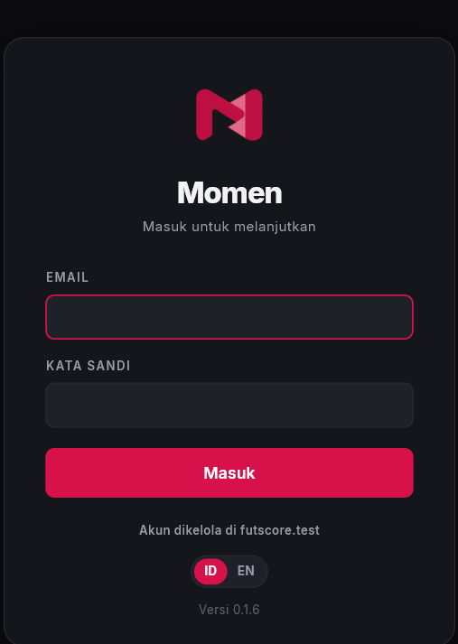 Layar masuk Momen dengan kolom Email dan Kata sandi